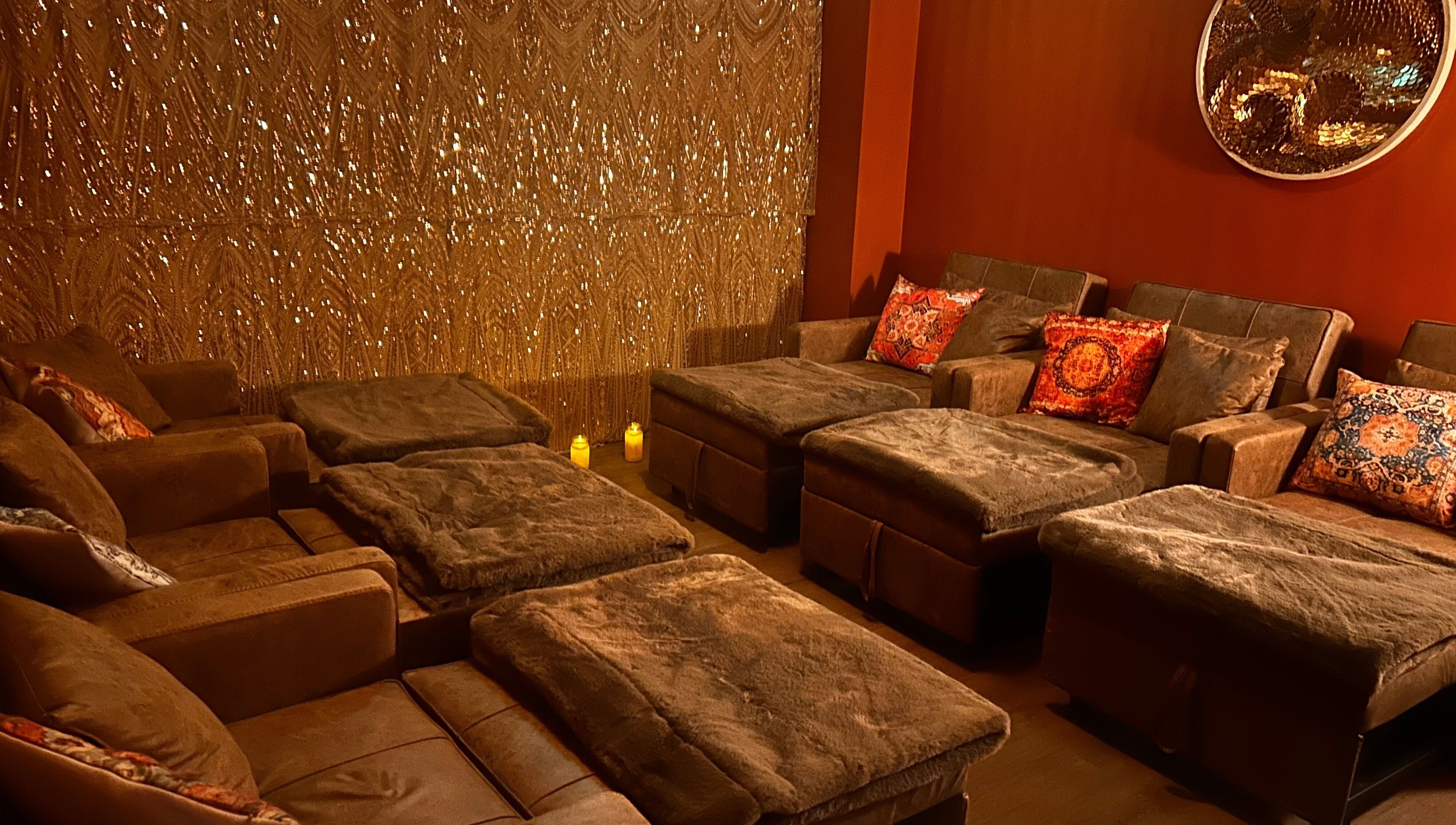 Cozy lounge area with plush seating at Urban Spa, Swansea, Wales, GB for ultimate relaxation.