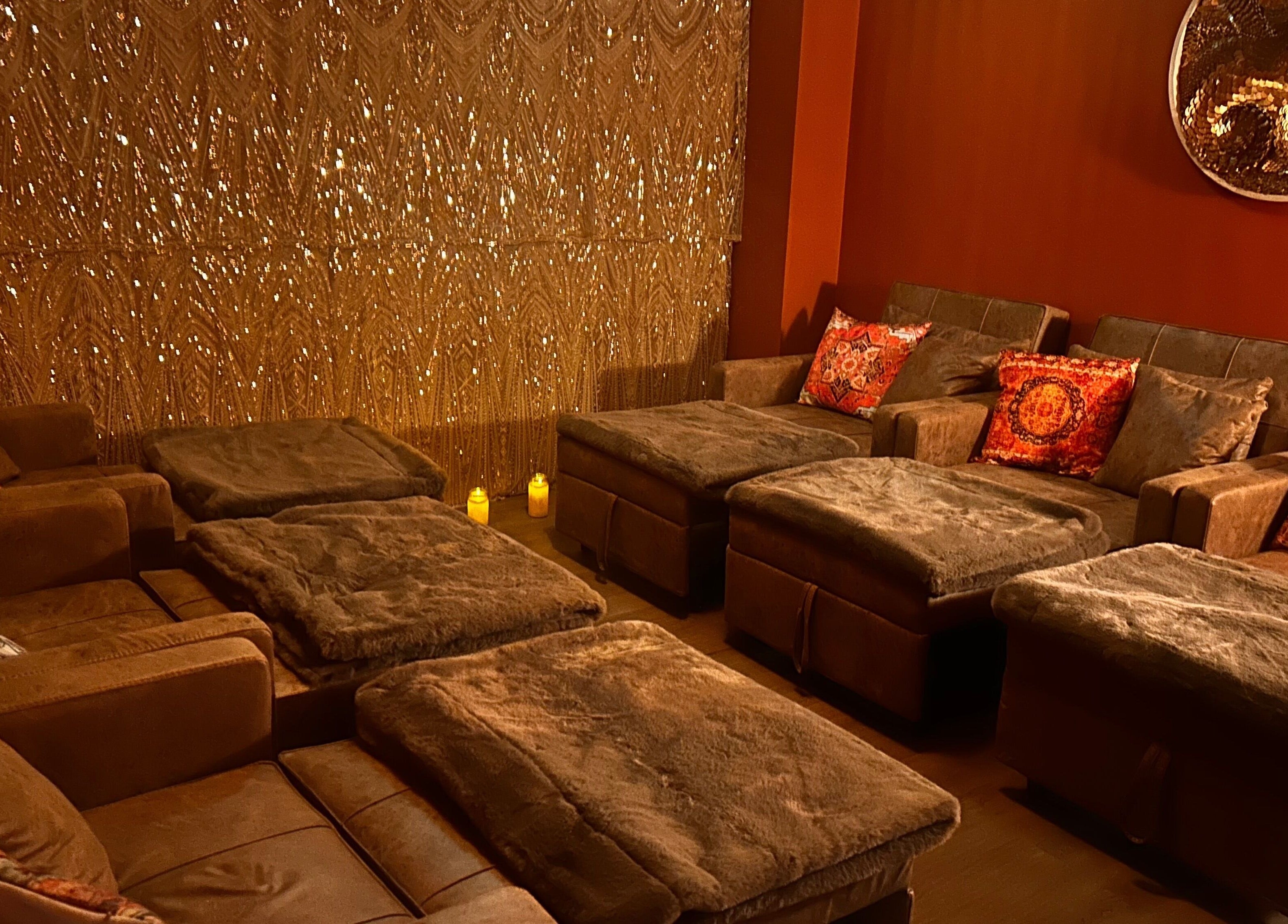 Cozy lounge area with plush seating at Urban Spa, Swansea, Wales, GB for ultimate relaxation.