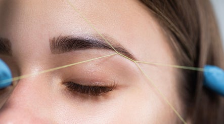 Brow Arc Salon - Old Town billede 2