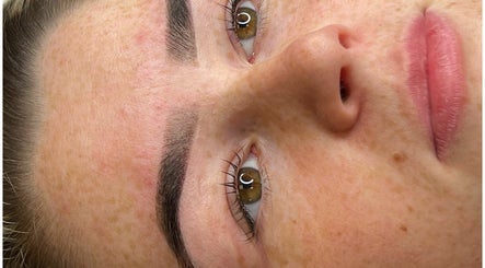 Brows and Beauty image 2