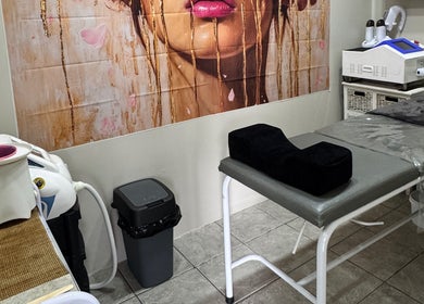 Myrakia Beauty & Laser Bar therapy room, Benoni, Gauteng, ZA with modern equipment and serene decor.