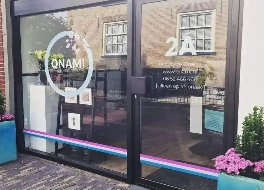 Vooraanzicht van Onami beauty en wellness salon in Nootdorp, Zuid-Holland, NL met stijlvolle inrichting.