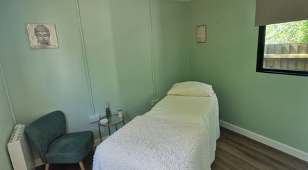 Samantha Yates Reflexology