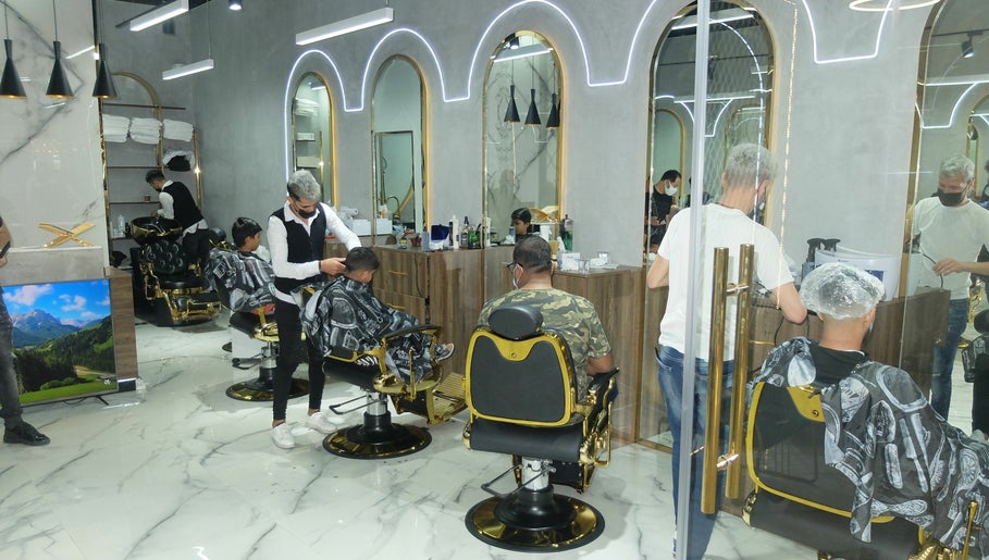 Tito Brothers Gents Salon afbeelding 1