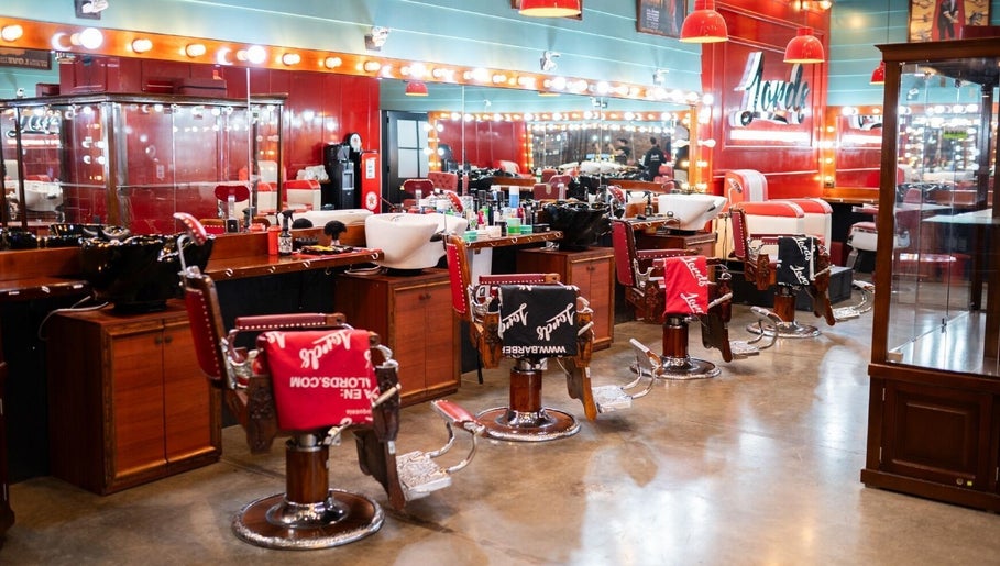 Barberia Lords ®️ Sucursal C.C. Santa Fe image 1
