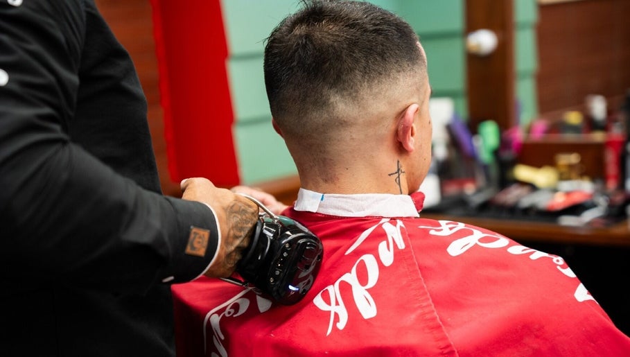 Barberia Lords ®️ C.C. Hayuelos (Super Tienda) obrázek 1