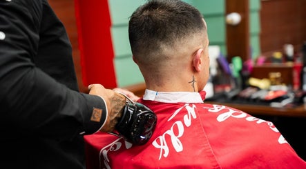Barberia Lords ®️ C.C. Hayuelos (Super Tienda)