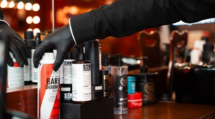 Barberia Lords ®️ C.C. Hayuelos (Super Tienda) obrázek 2