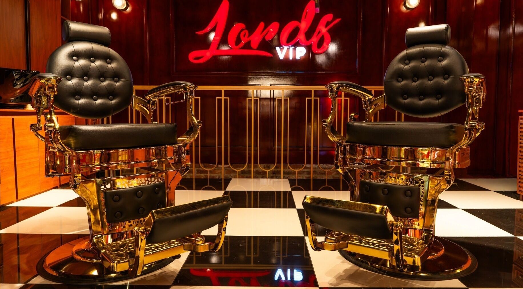 Sillas de lujo en Barberia Lords VIP C.C. Gran Estación Alfiles, Bogotá, Bogotá, CO.