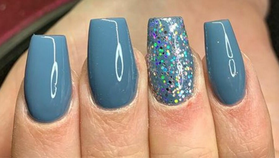 Leah's Nail Bar image 1