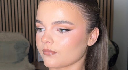 Lily May Make-up Artist MUA图像3