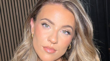 Lily May Make-up Artist MUA