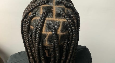 Image de Luxury Cutz and Stylez 2