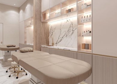Luxurious treatment room at Beauty Trend Salon, Dubai, AE with elegant decor and modern amenities.