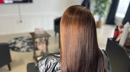 Healthy Haircare Salon & Spa image 2