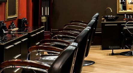 Gentlemen's Hair Lounge (Subiaco Branch) image 2