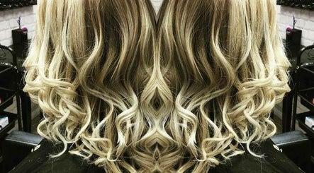 DIVA Hair by Amanda Delahay obrázek 3