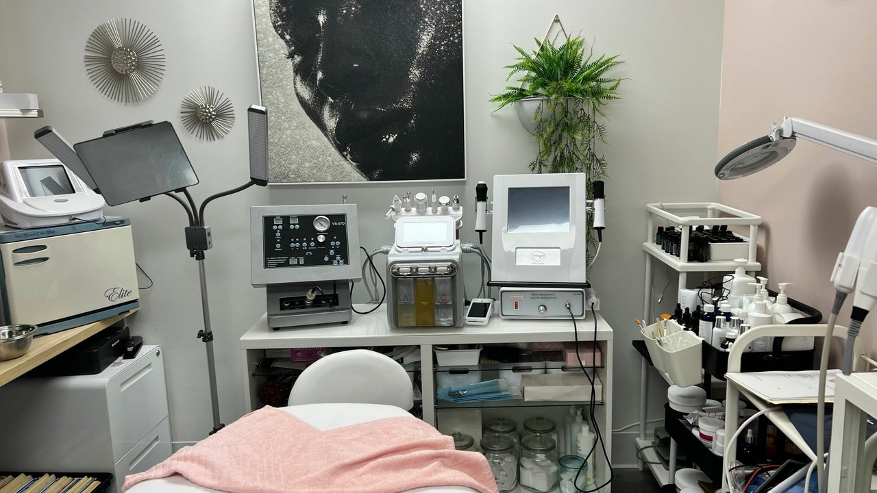 Face and Body Wellness Centre - 1