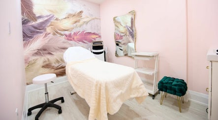 The Glam Room Beauty Clinic