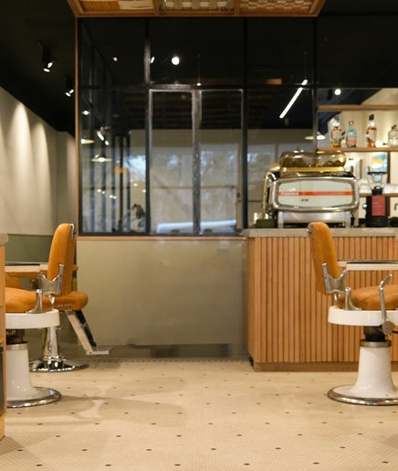 (New Shop) P&P Barbershop at 116 Gertrude Street slika 2