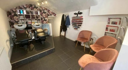 The Hair & Beauty Gallery image 2