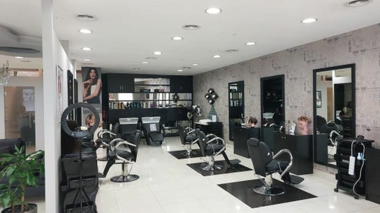 Crystal Beauty Lounge