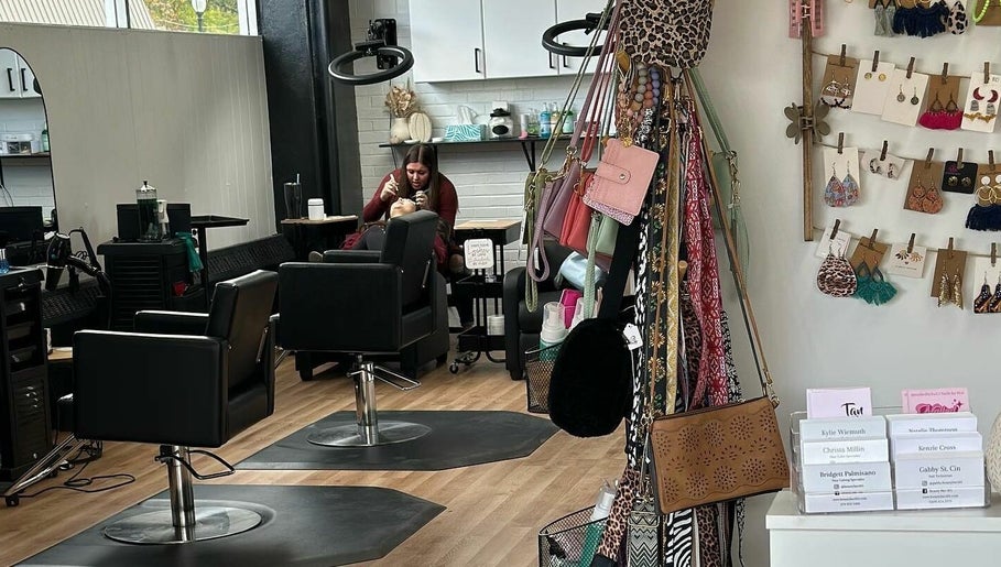 Beauty Bar 201 - Niles image 1