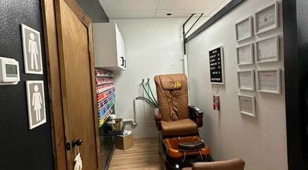 Beauty Bar 201 - Niles image 3