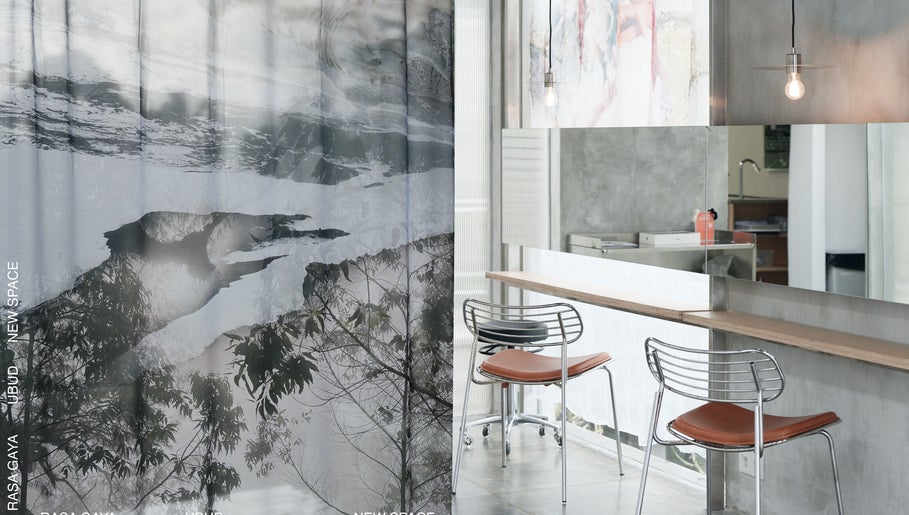 Modern minimalist interior of Hair Salon & Face Massage in Ubud — RASA GAYA, Bali, Bali, ID with nature decor.