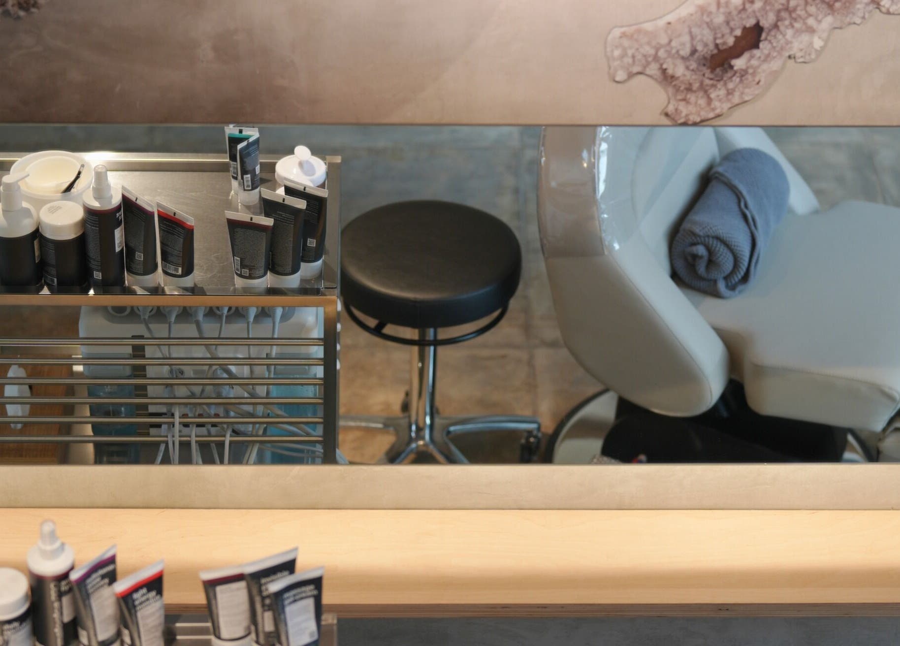 Treatment chair and products at Hair Salon & Facial in Ubud — RASA GAYA, Bali, Bali, ID.