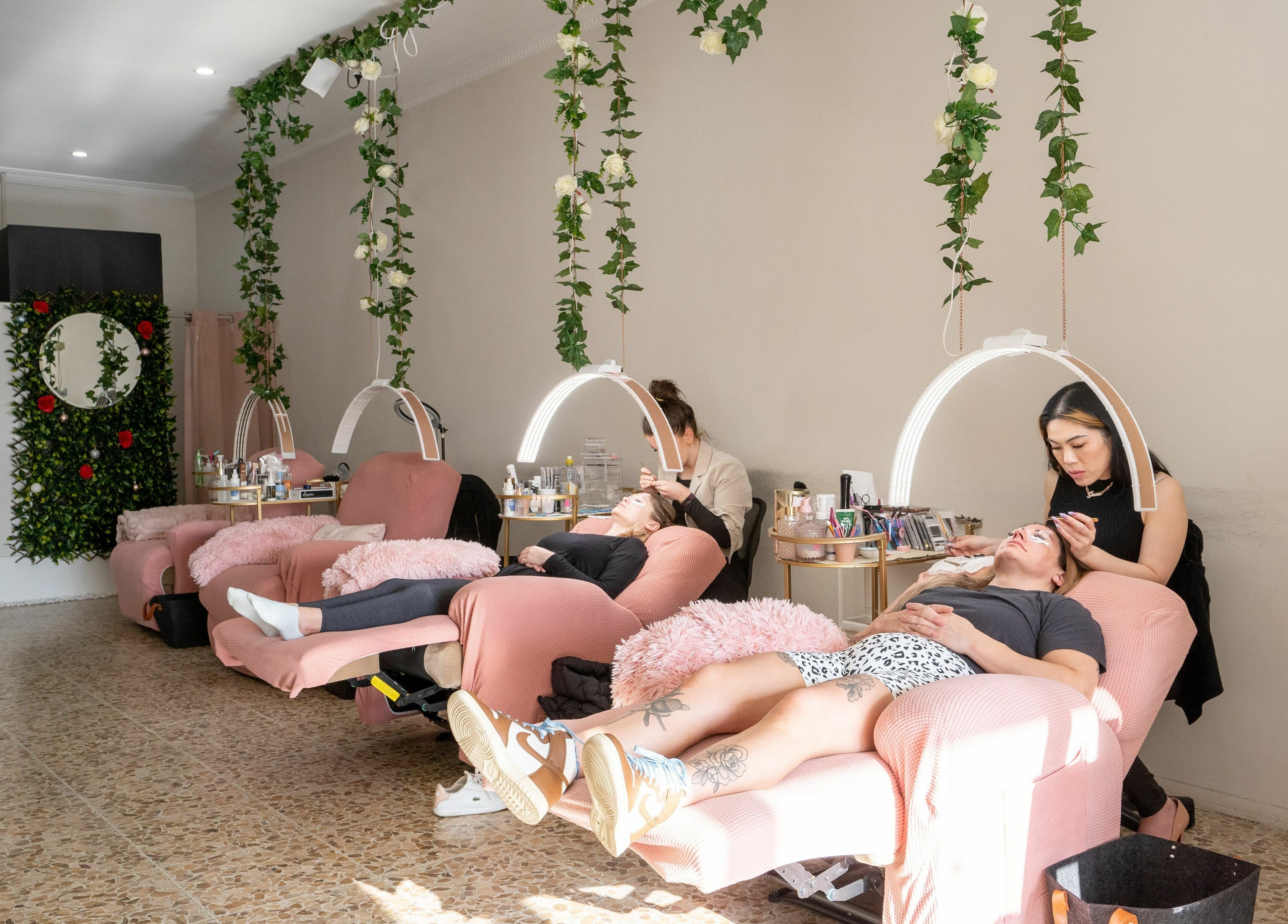 Relaxing lash treatment at The Seven Great Lashes, Melbourne, Victoria, AU with lush decor and plush seating.