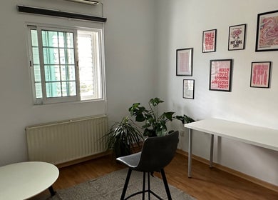Cozy room with decor at Makeup by Evi K, Agios Dometios, Nicosia, CY.