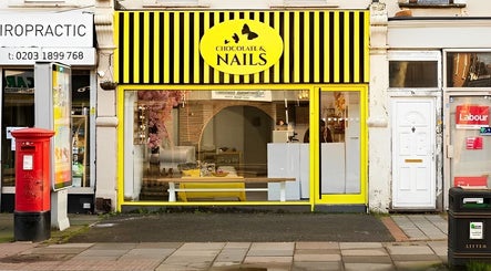 Chocolate & Nails - Northfield – kuva 3