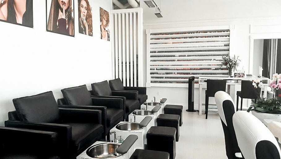 Phi Beauty Bar image 1