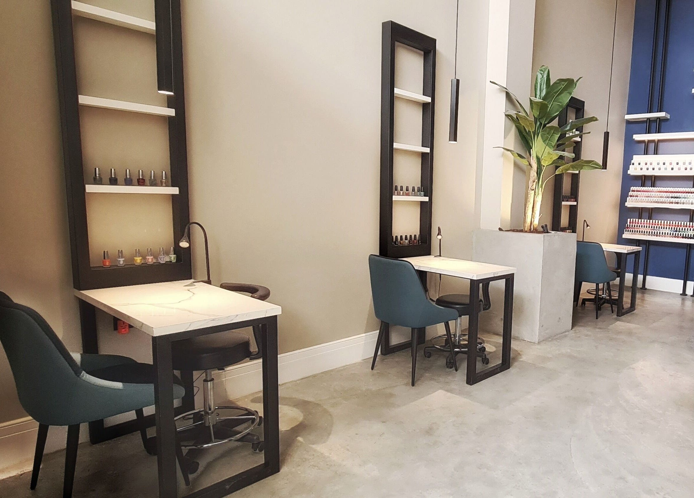 Elegant nail station at Circle Nail Bar, Riyadh, Riyadh Province, SA showcasing contemporary design.