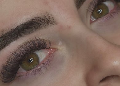Close-up of expertly done lashes at Robyn Christina beauty (Luscious Lashes), Dublin, County Dublin, IE.
