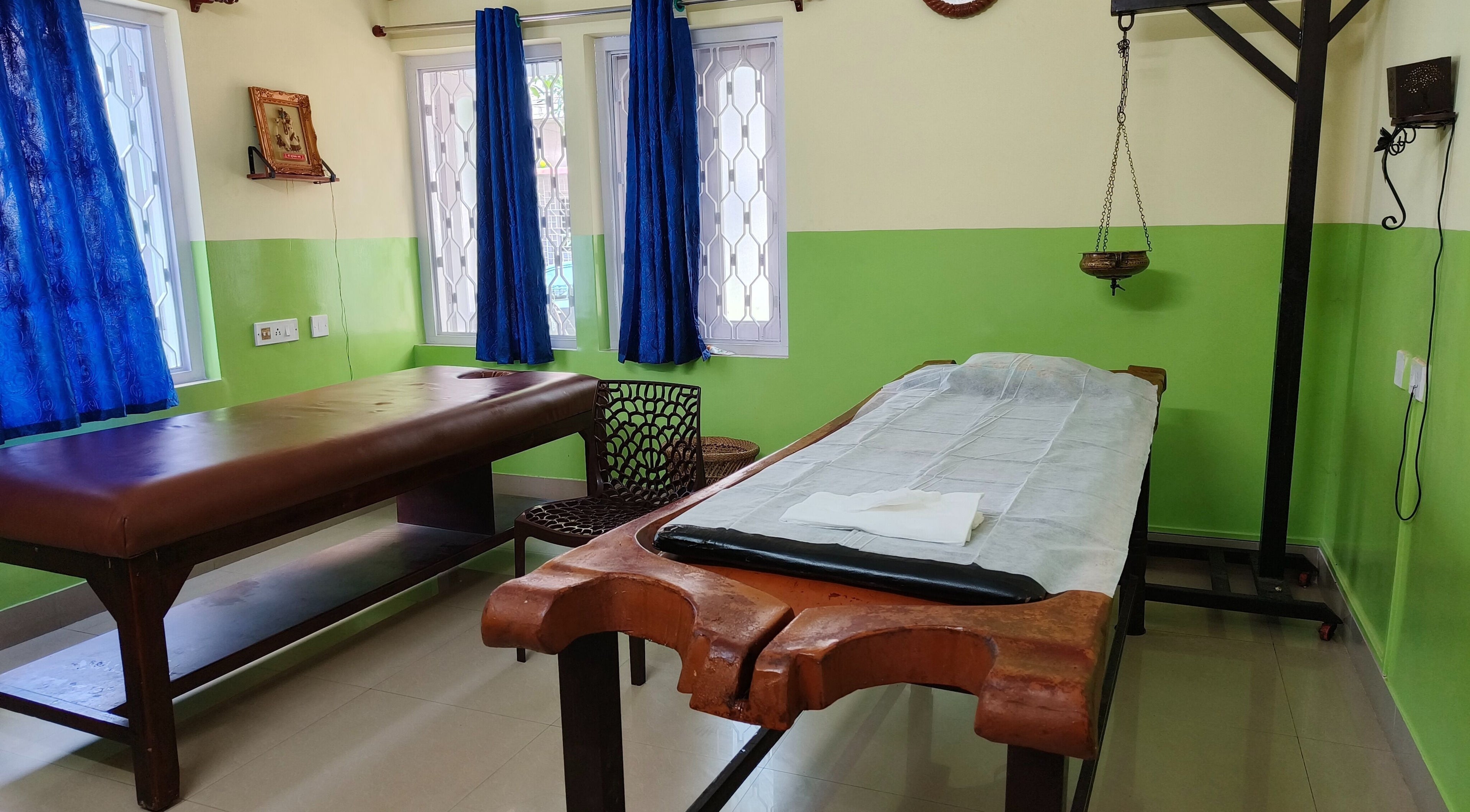 Ayurveda therapy room at Arogya Ayurveda Panchakarma Center Pvt Ltd in Tollygunge, Kolkata, West Bengal, IN.