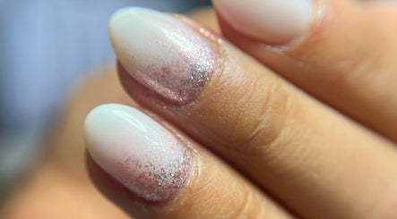 Gloss Nails image 3