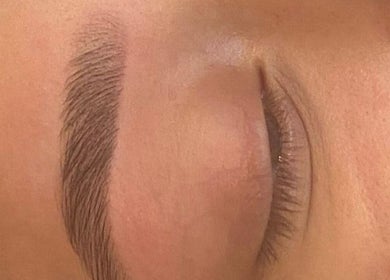 Perfectly shaped eyebrow at N1 Beauty Base, London, England, GB, showcasing expert beauty services.