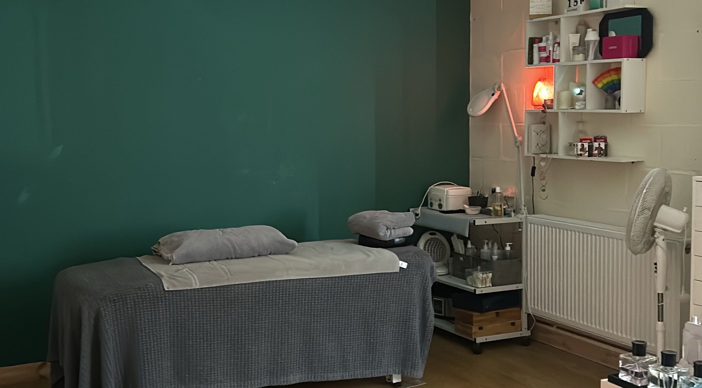 Relaxing therapy room at Gn Fitness, Great Yarmouth, England, GB with a treatment bed and soothing decor.