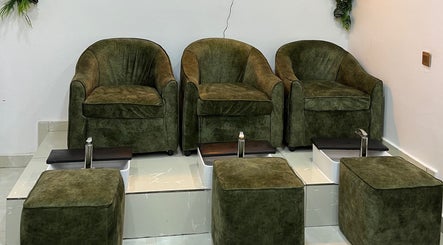 Guru’s Nest Aesthetics and Spa image 3