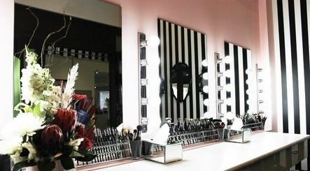 Blush Makeup & Beauty Studio – obraz 3