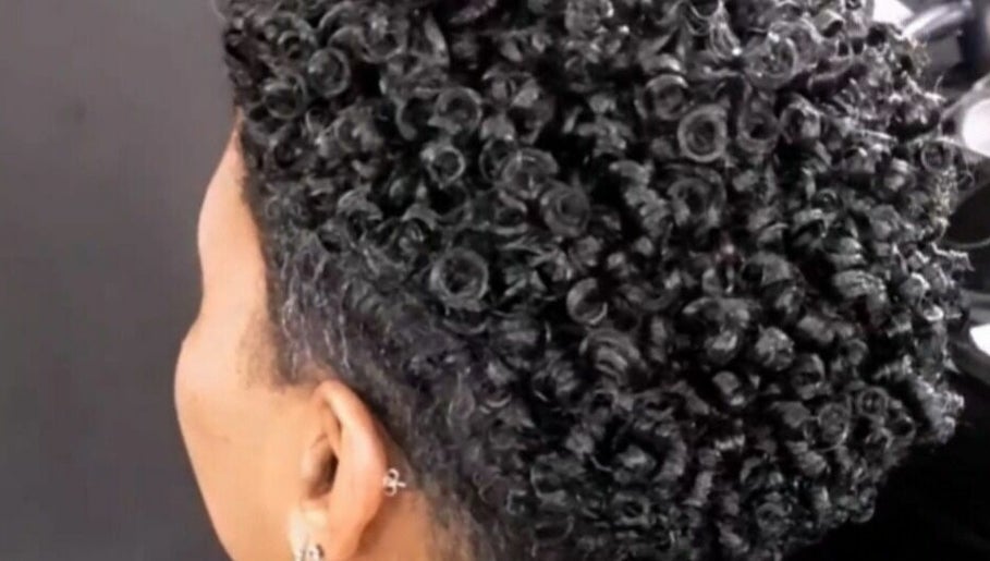 Naturally Kinky Curly Haircare Haven image 1
