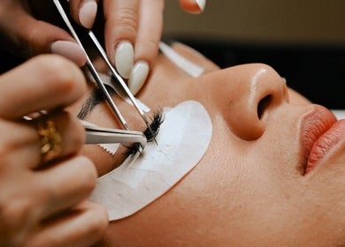 Lash extension service in progress at Lish Beauty Bar, Dubai, Dubai, AE, showcasing precision and care.