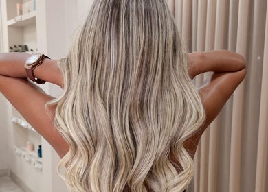 Blonde wavy hair styled at Lish Beauty Bar - JLT, Dubai, Dubai, AE, showcasing salon expertise.
