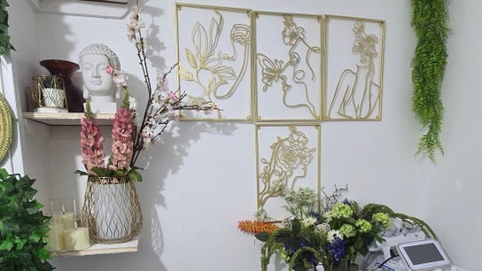 Ivy Nat Beauty Lounge