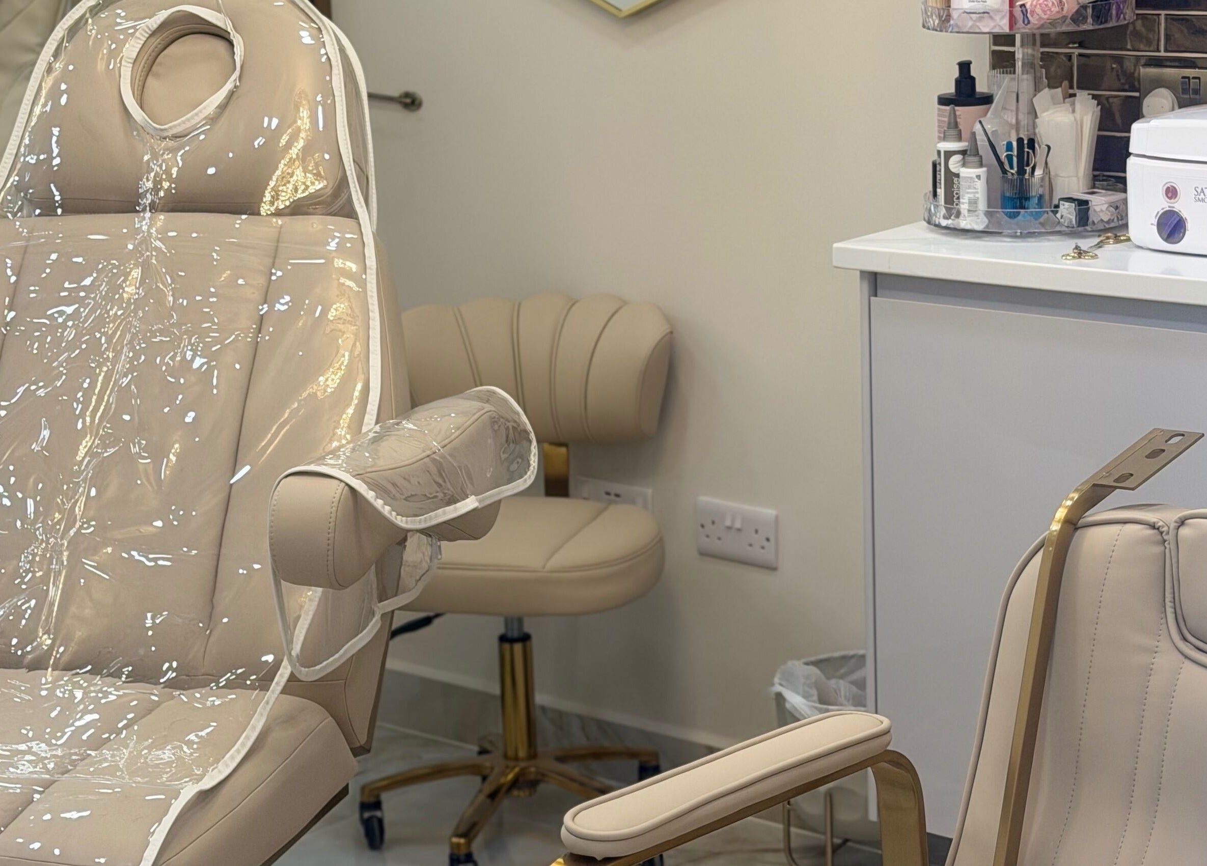 Luxurious chair in Polished Beauty's serene setting, Telscombe Cliffs, England, GB.