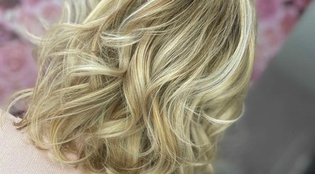 Alicia Lax Hair Design  – kuva 3