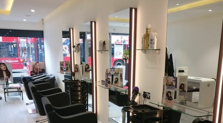 Smyle Hair & Beauty at Welling image 3