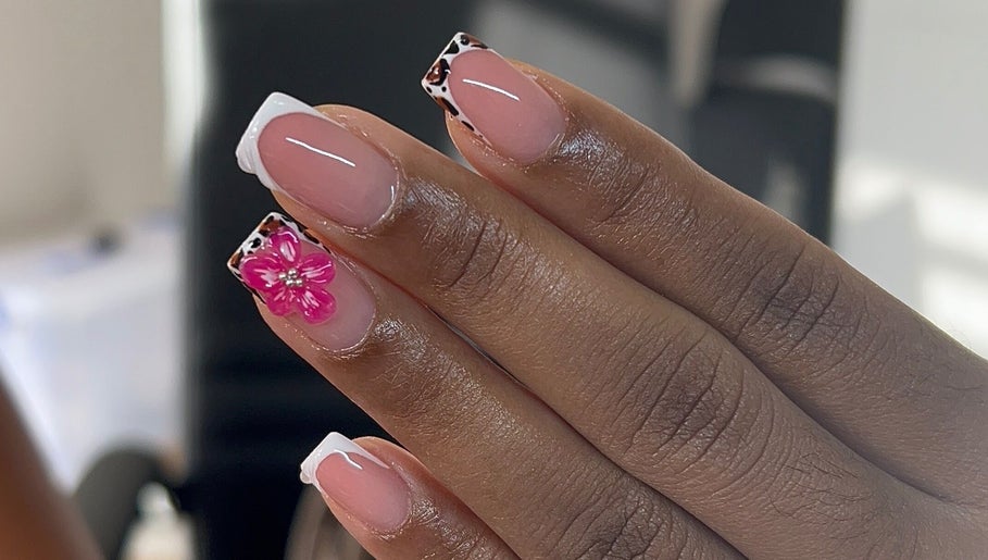 TheNailLAB, bilde 1